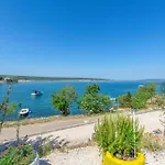 2 Bedroom Lovely In