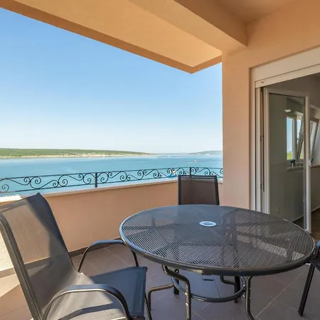 Apartment 2 Bedroom Lovely In *